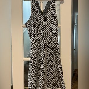Maurices Dress. Size Large. Black and White.